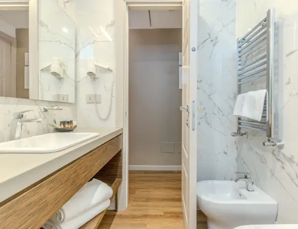 SINGOLA BAGNO